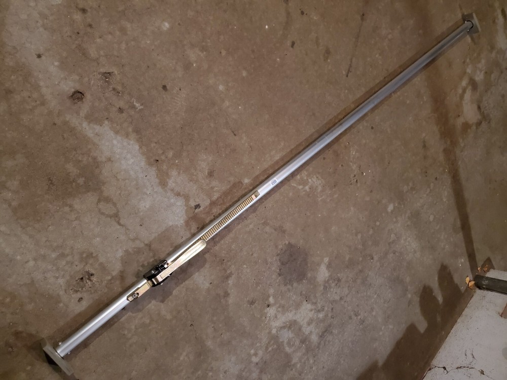 Expandable Uline Load Bars