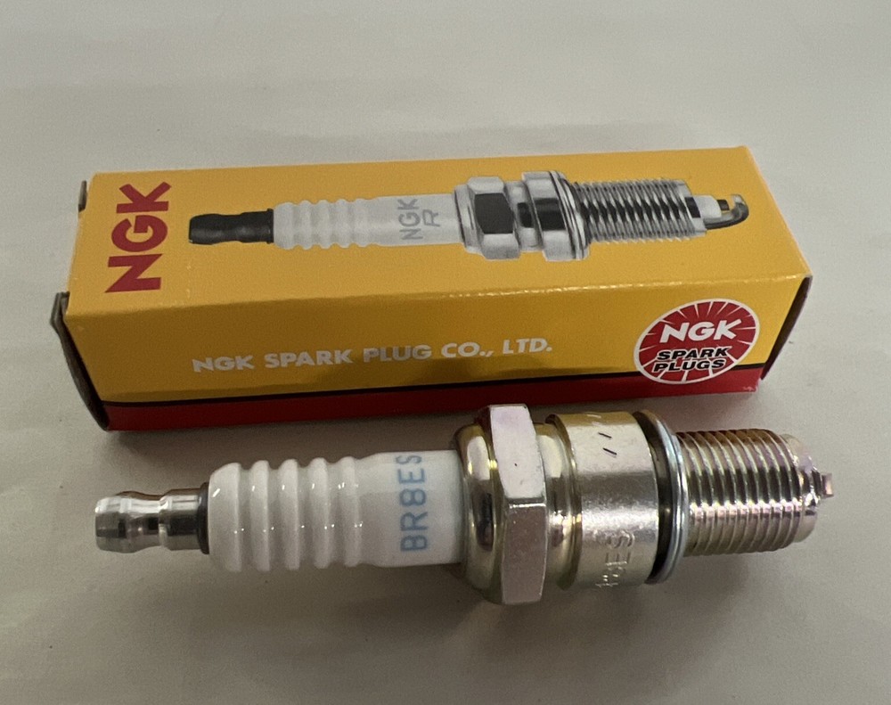 NGK Spark Plug BR8ES 5422
