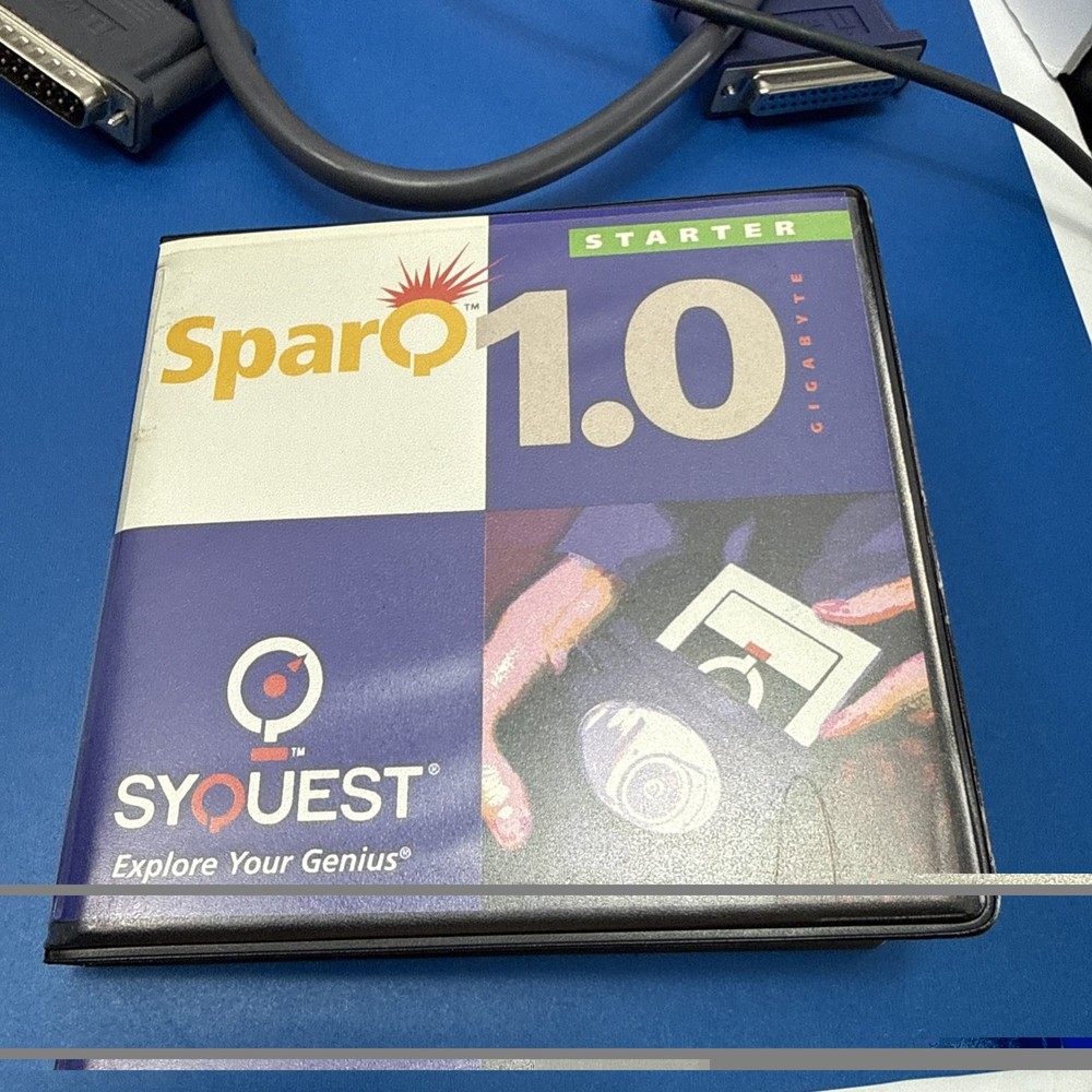 SyQuest Sparq 1GB External Parallel Drive Boxed - Untested Powers On