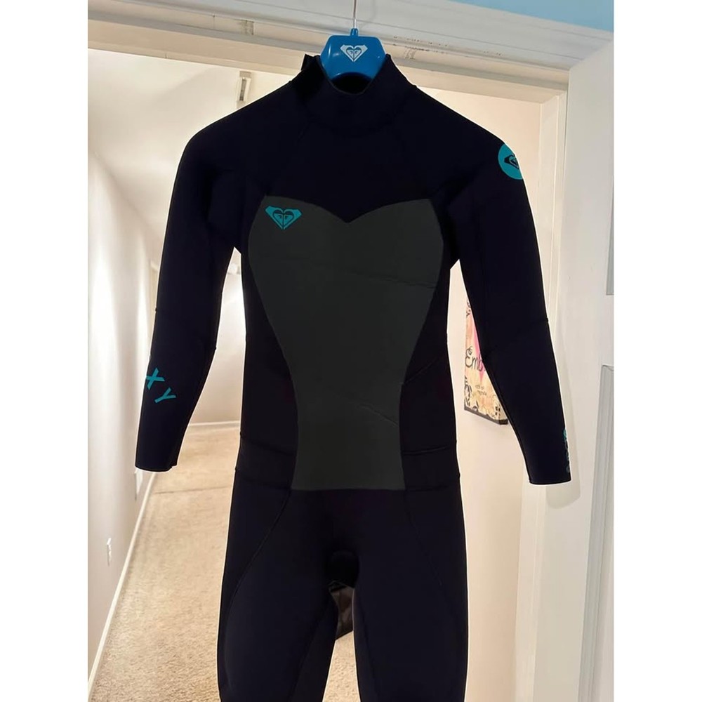 EUC Roxy 5/4/3 Wetsuit Size 6