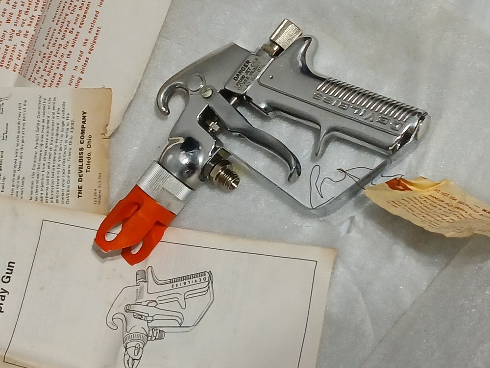 DeVILBISS SPRAY GUN JGB-509 MADE IN U.S.A.