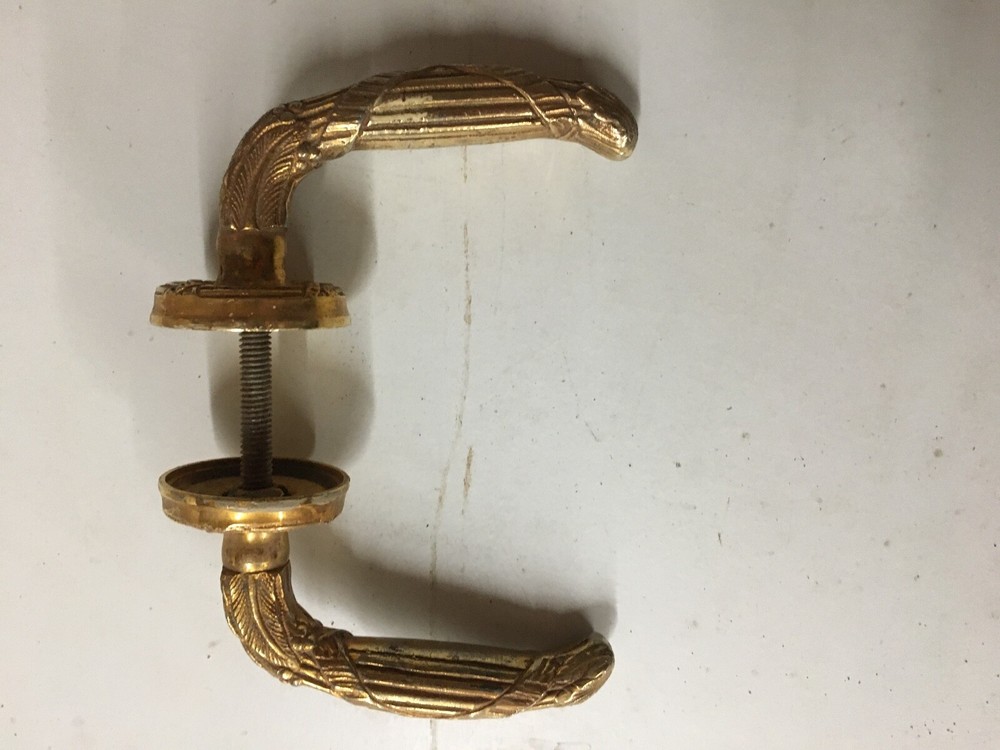 Lot of 2 handles