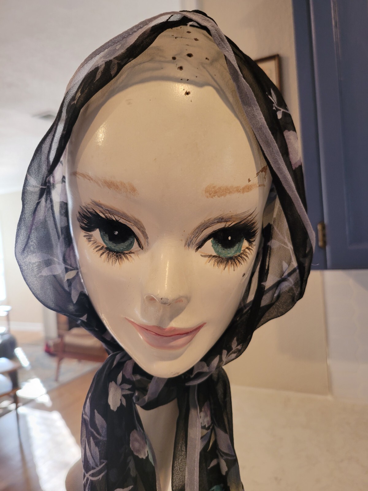 25"  1960’s . Audrey Hepburn Style Mannequin Display