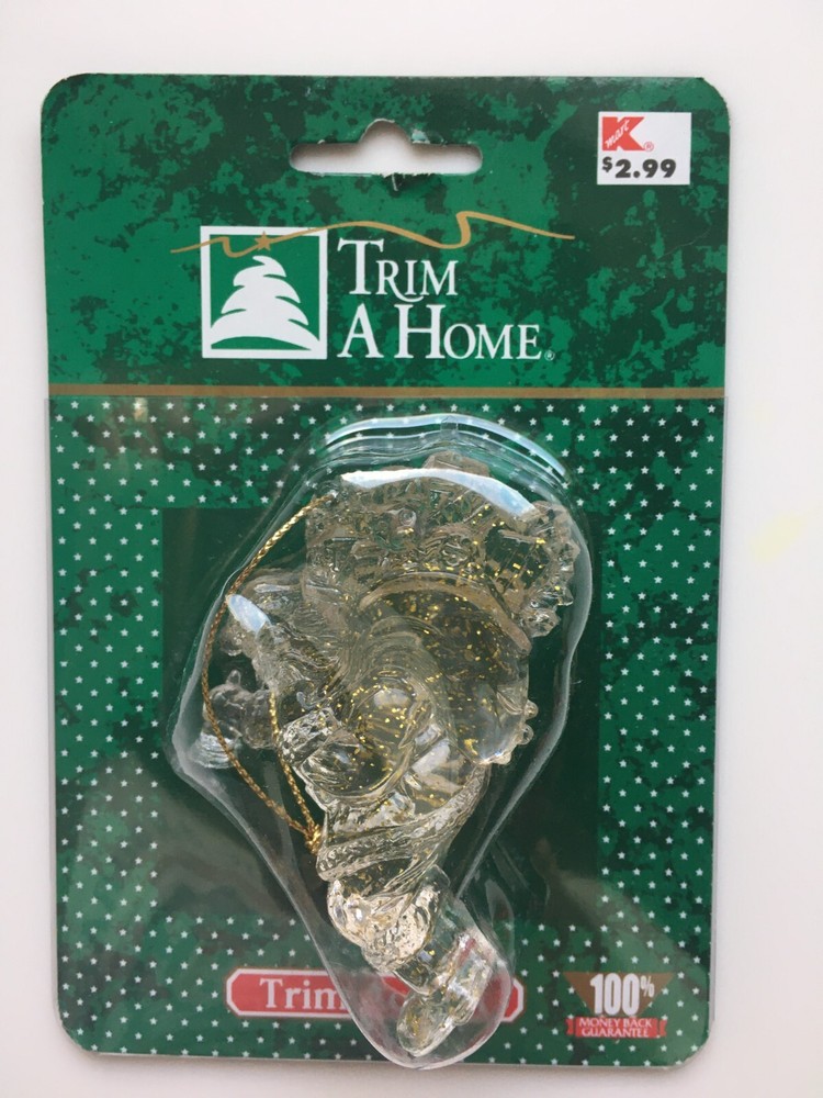 trim a tree - tree accent