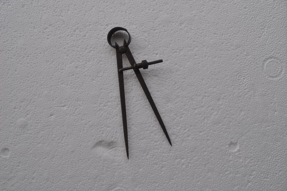 Antique / Can Opener & Compass