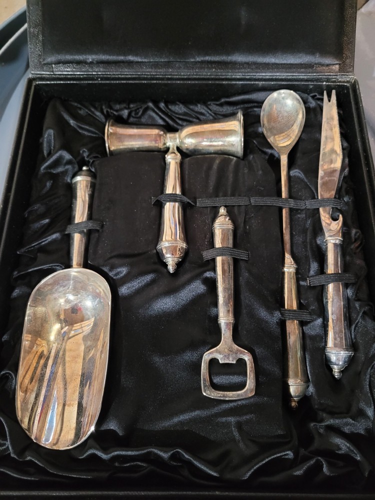Towle Silverplate 5 Piece Bartender Set In Case