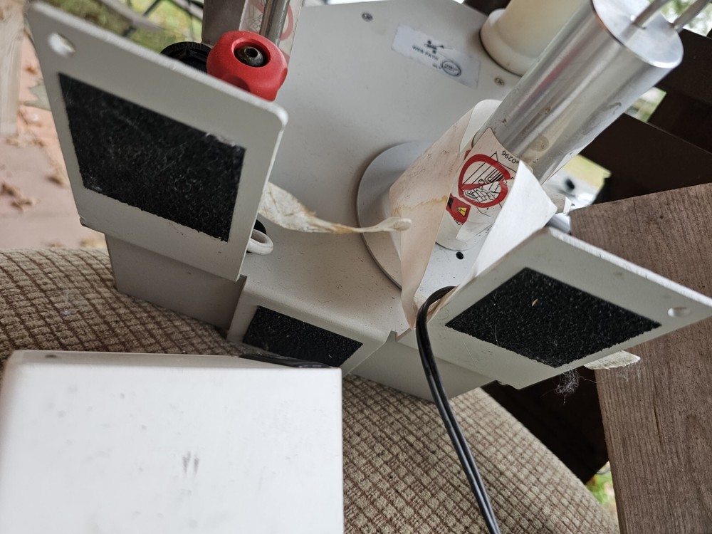 LABELMATE LD-100 Label Dispenser