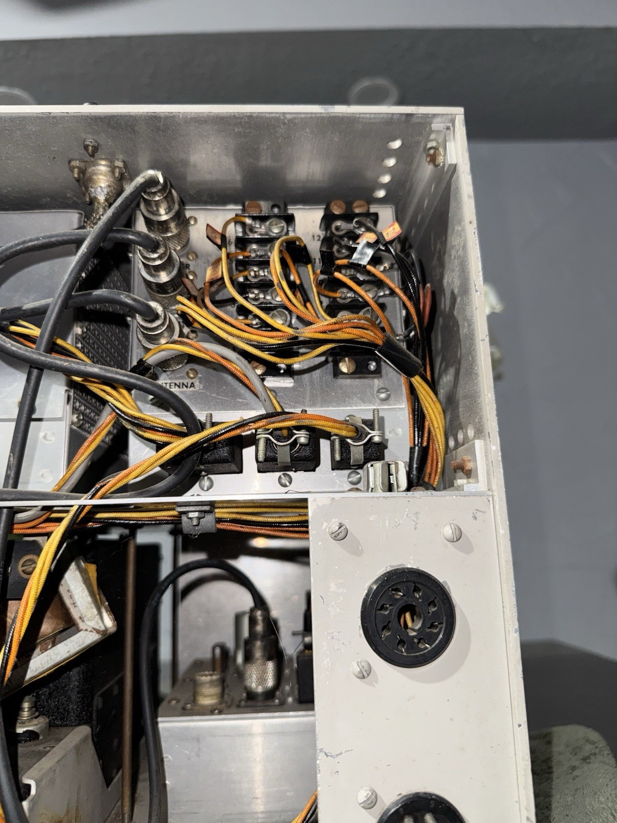 RCA BC-455 BRadio Receiver – U.S. Signal Corps – WWII – ( No tested )