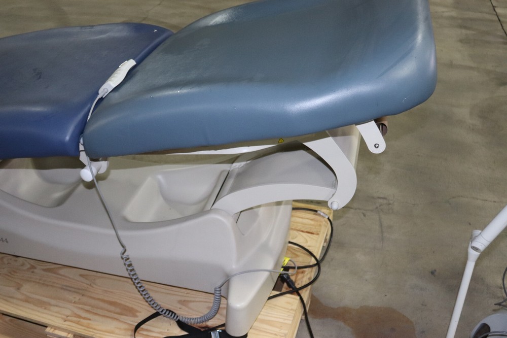 Midmark Ritter 244 Exam Chair