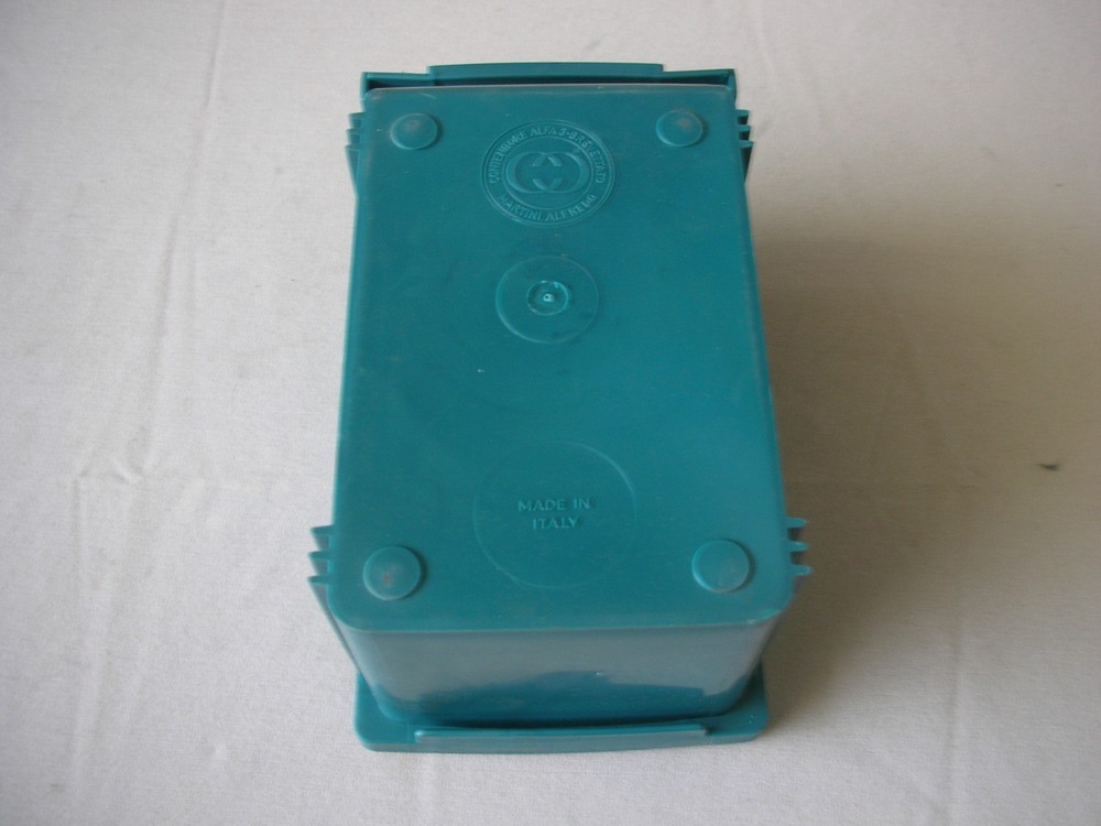 Alfa 3 Alfredo Martini Wolf's Mouth Container