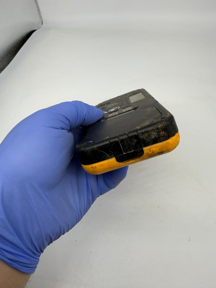 Apache Lightning Laser Detector 44 50mm (2.00 in) Doesn't Turn On