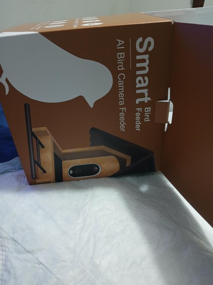 Smart bird feeder AI Bird Feeder