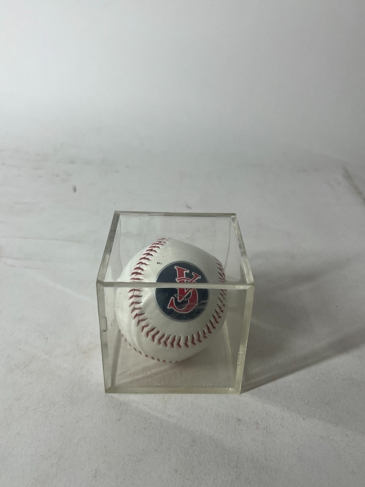 Autographed Baseball Ball (Signature #40)