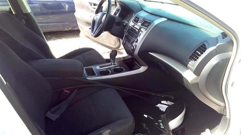 ALTIMA 2013 High Mounted Stop Light 1030854451