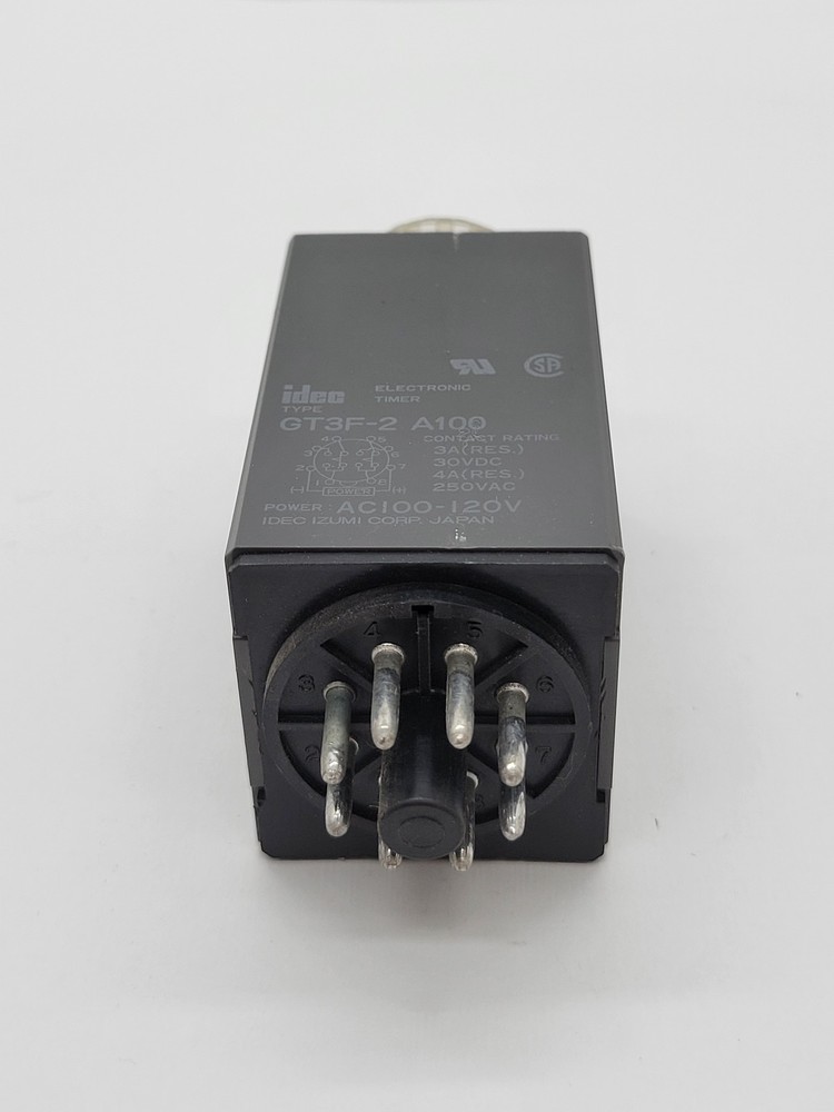 IDEC GT3F-2 A100 Electronic Timer w Base 3A-30VDC 4A 250VAC 8 Pin Analog Dial