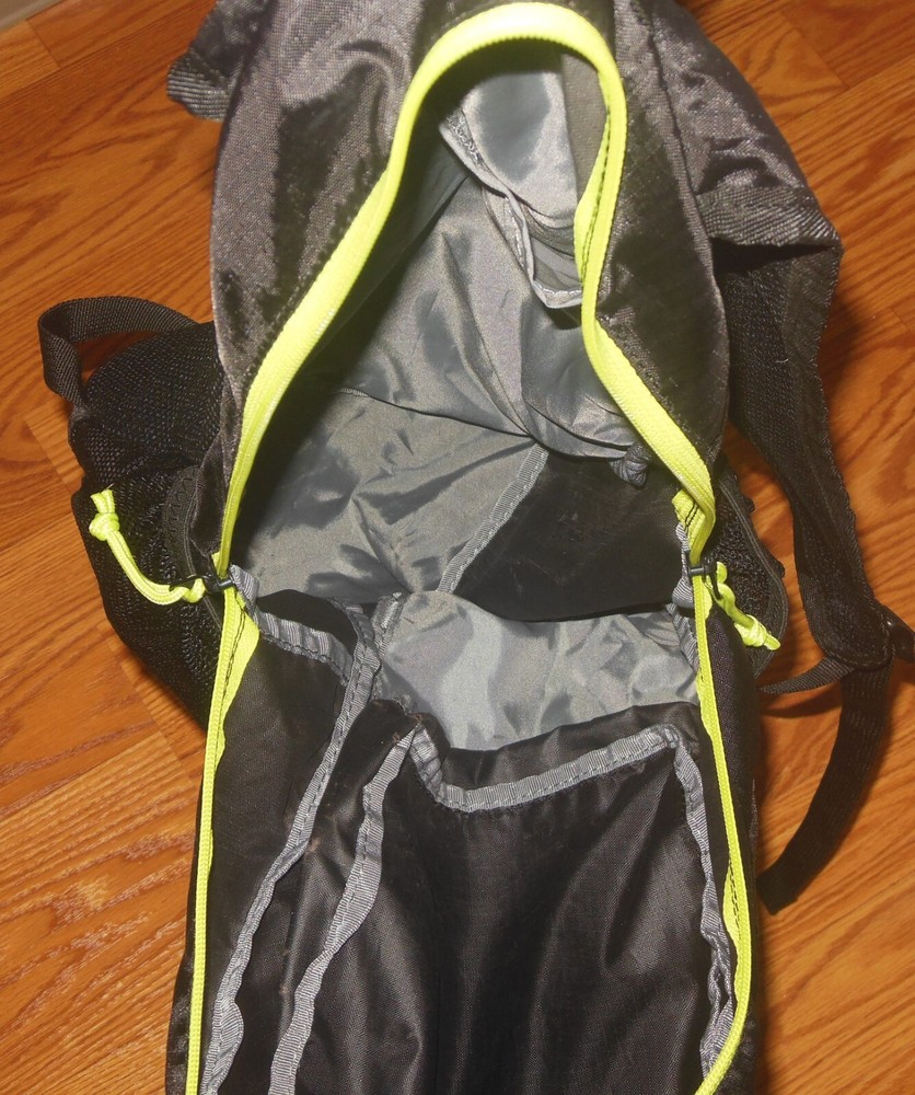 EDDIE BAUER LIGHTWEIGHT STOWAWAY BLACK BACKPACK