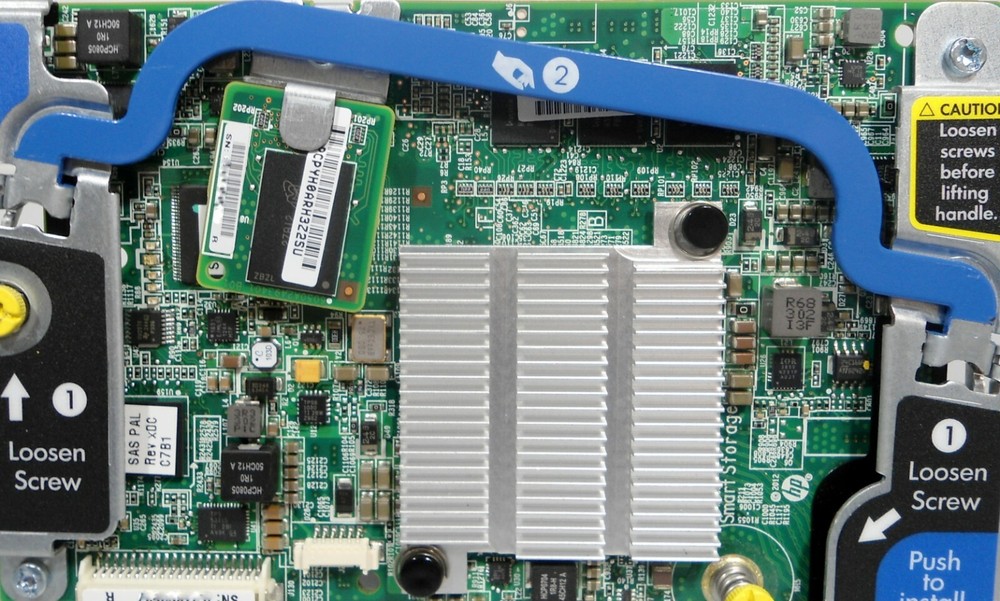 670026-001 REF HP Smart Array P220i Controller
