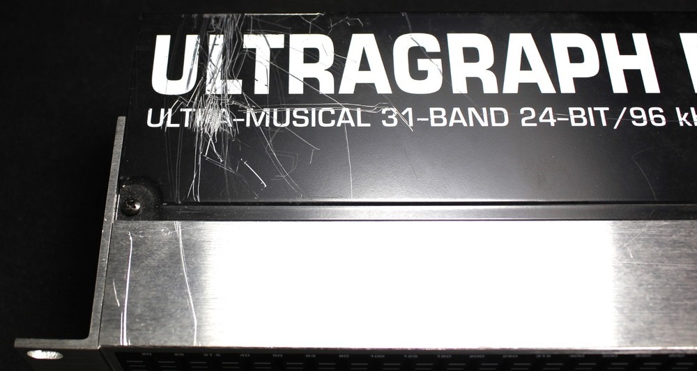 Behringer DEQ1024 Ultragraph 31-Band Digital Equalizer EQ