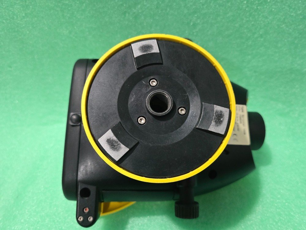 Leica Sprinter 100M Digital Level