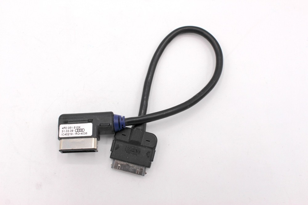Audi Apple iPhone iPod Audio Cable OEM IC40219 / RO-4036