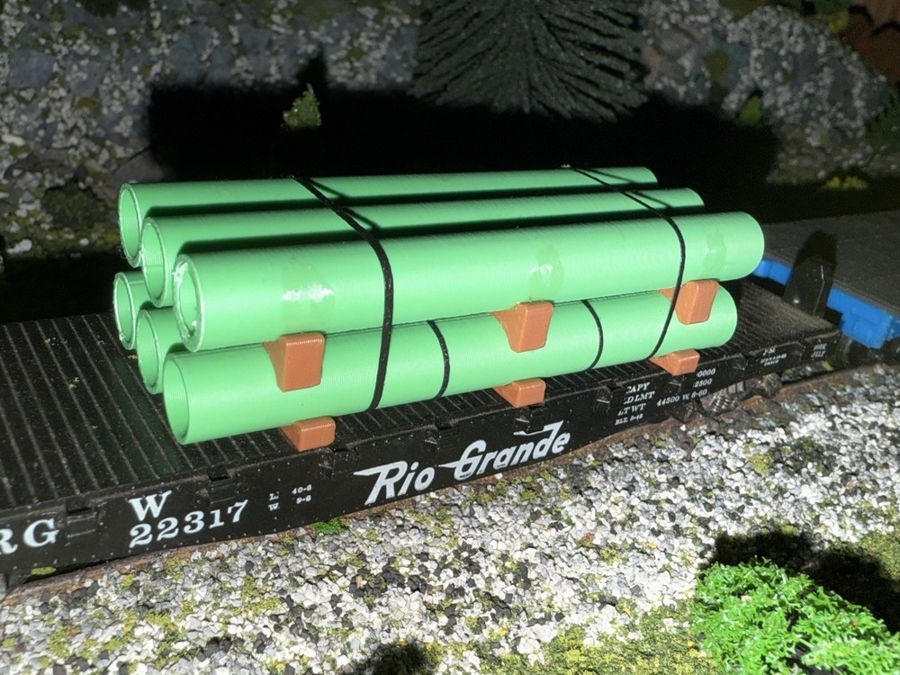 1:87 Ho Scale 20ft Green Pipe Load- Short Stack (2.75in Long)