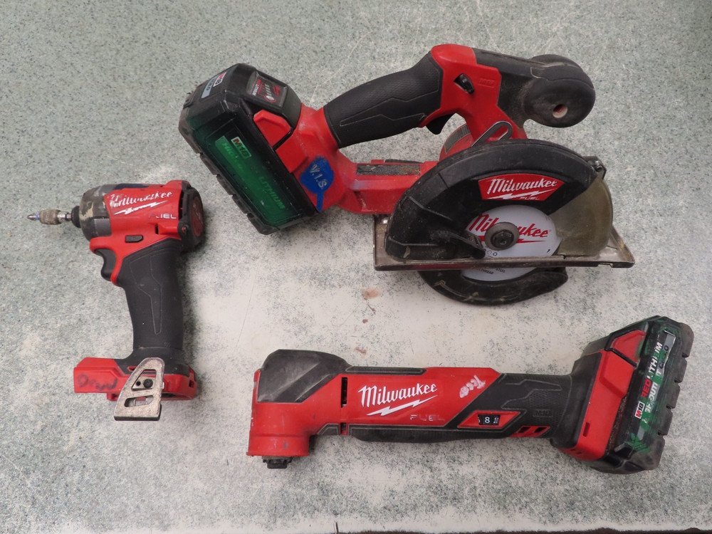Milwaukee 3 Tool Combo Kit 2 Batteries USED