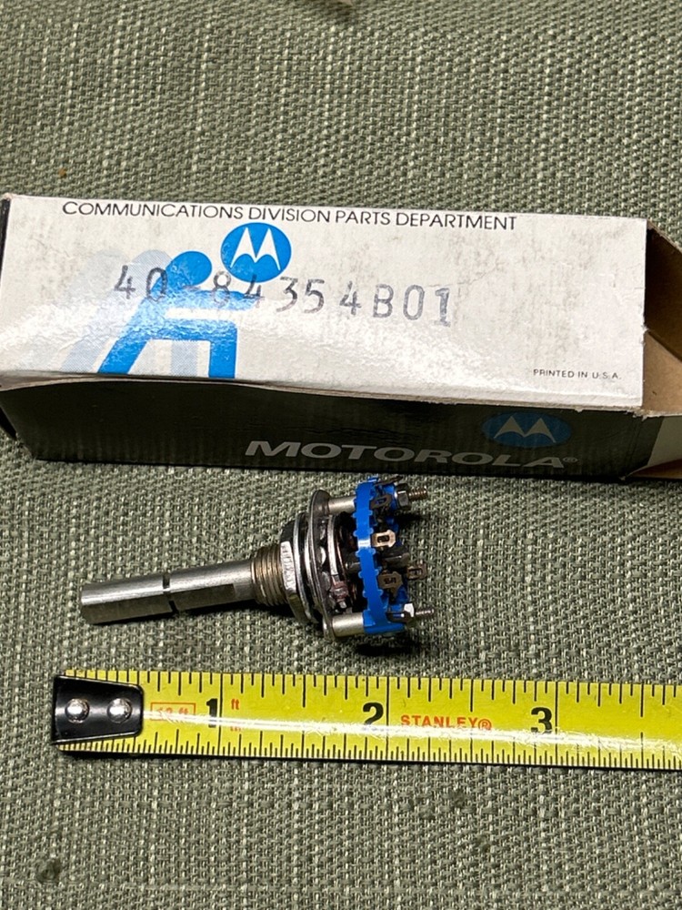 NOS Motorola POT  SWITCH Potentiometer 40-84354B01