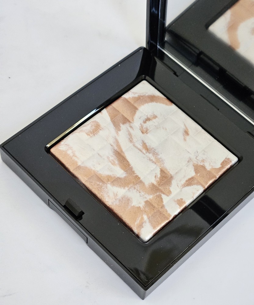 Bobbi Brown Highlighting Powder - Pink Glow