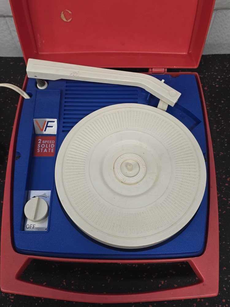 Vintage Vanity Fair VF - 2 SPEED SOLID STATE Portable Record Player