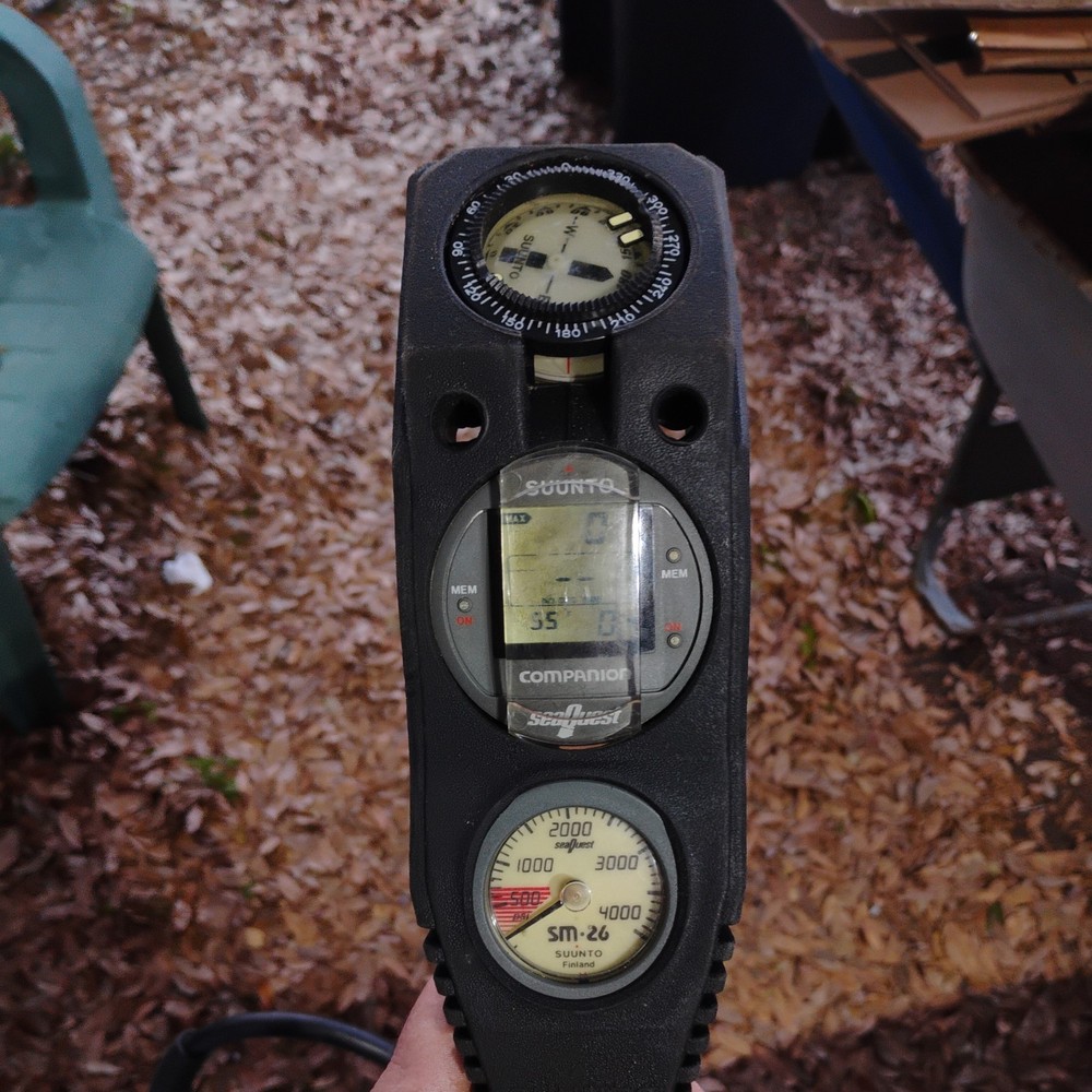 Suunto/Seaquest Dive Console SM26 press, compass, Solutions computer hard case