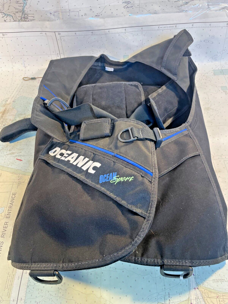 OCEANING "Ocean Sport" Size: Medium BCD (Older Model)
