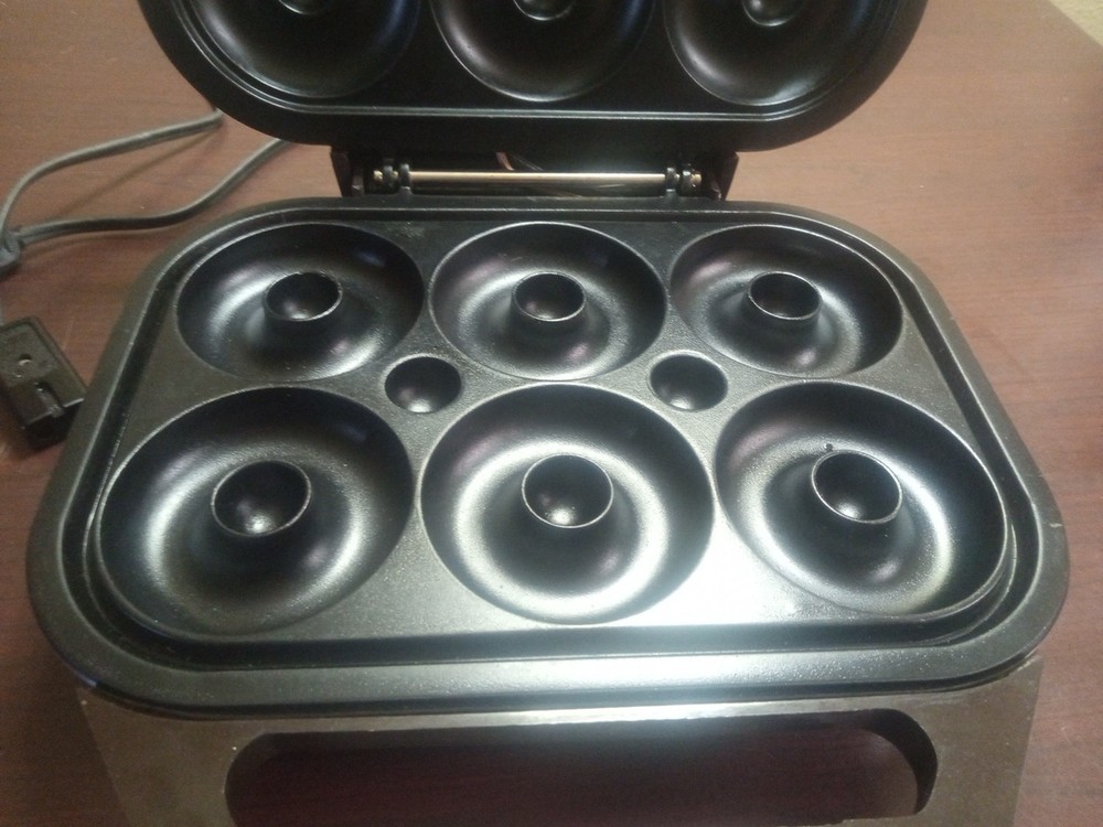 Exeter Quick 6 Donut Baker Maker Model 766 Vintage 1970's
