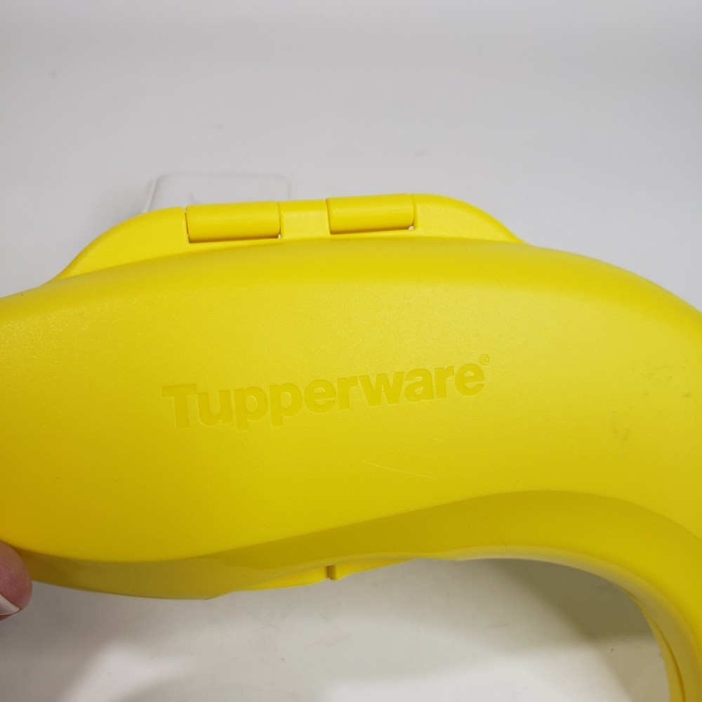 Tupperware Yellow 10” Hinged Banana Keeper