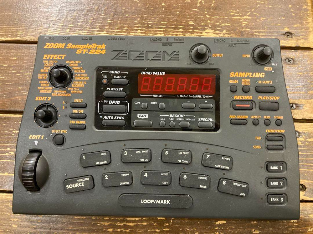 ZOOM SampleTrak ST-224 Sampler Groovebox Used Tested