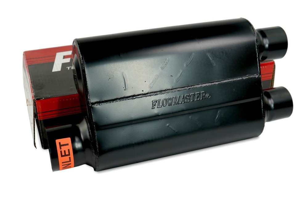 Chevy Avalanche 2001-2006 2.5" Dual Exhaust Kit Side Exit Flowmaster 40 Series
