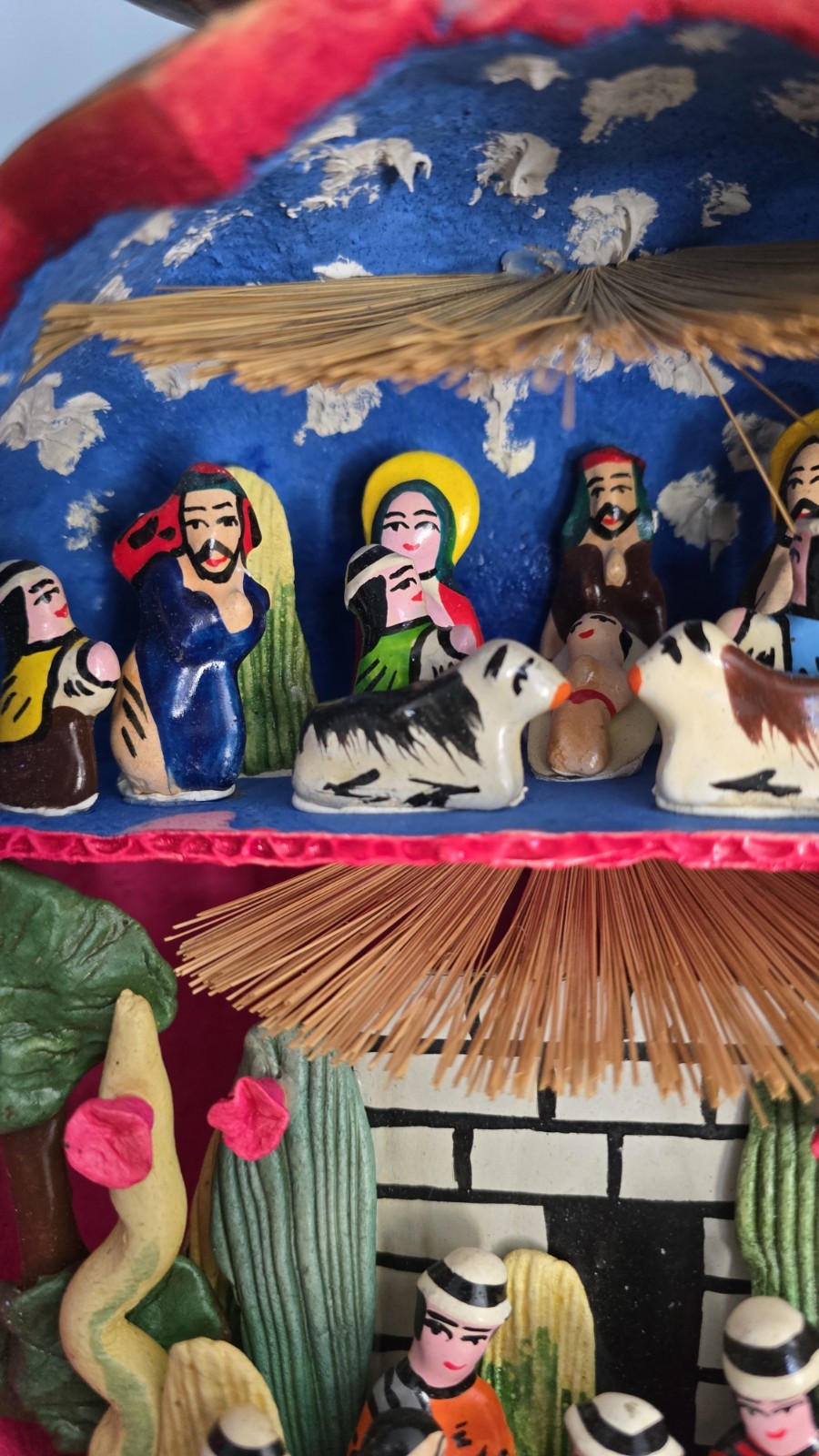 Vintage Handcarved PERUVIAN Peru Folk Art RETABLO Diorama Gourd Nativity Set