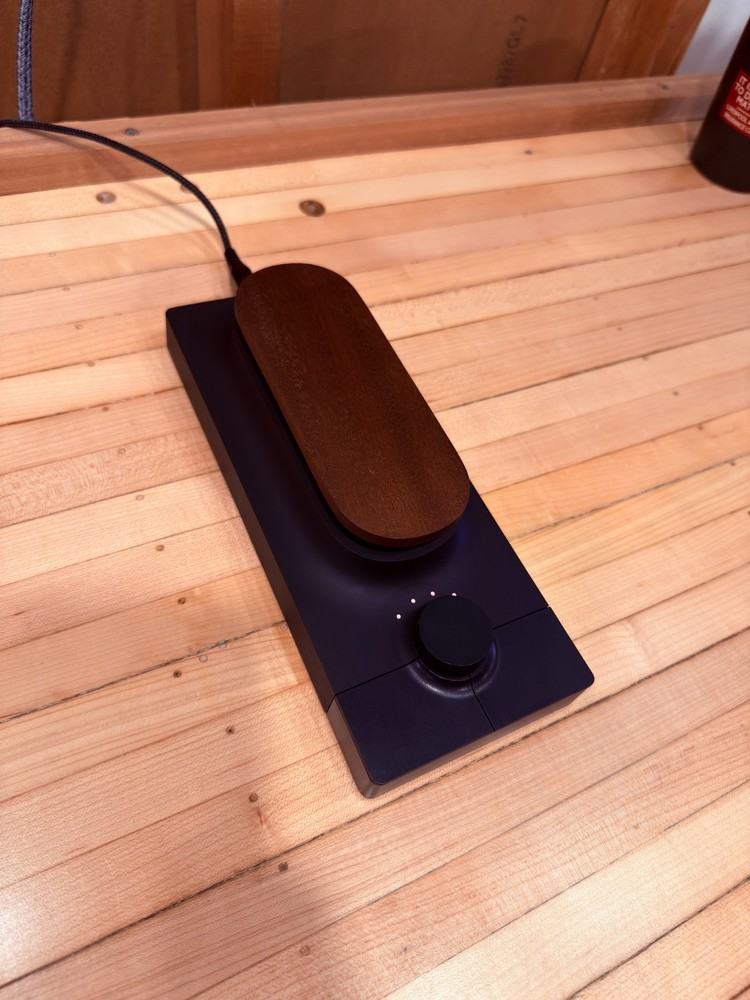 Expressive E Touché SE USB MIDI Instrument Controller tinted mahogany plate