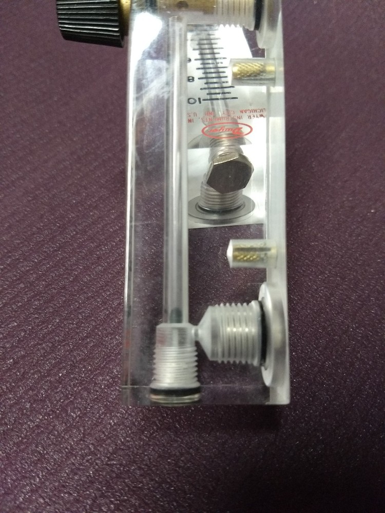 Dwyer Series VFA Visi-Float 0-100cc/min Water Flow Meter