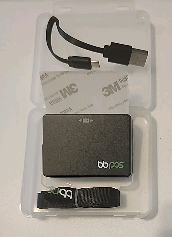 New BBPOS Chipper Bluetooth Card Reader 2AB7X Black w/ Case Cord Strap