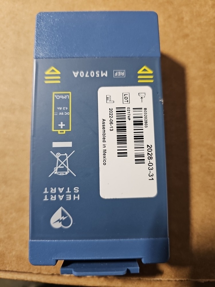 Philips HeartStart AED replacement battery, specifically model M5070A, designed