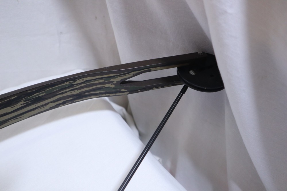 ROBINHOOD PHOENIX COMPOUND BOW (CAMOUFLAGE) ~