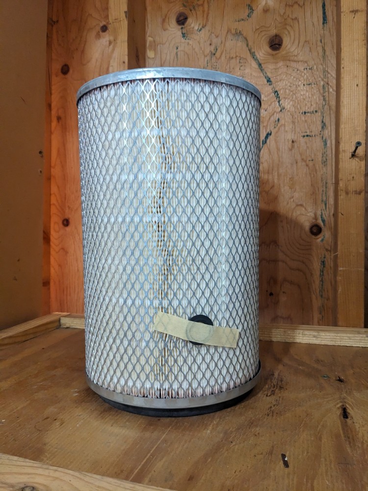 John Deere AT35155: Primary Air Filter Element