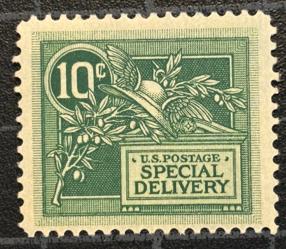 US Stamps - SC# E7 - MOGH - Catalog Value $70.00