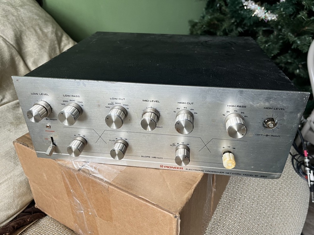 PIONEER ELECTRONIC CROSSOVER NETWORK MODEL SF-850
