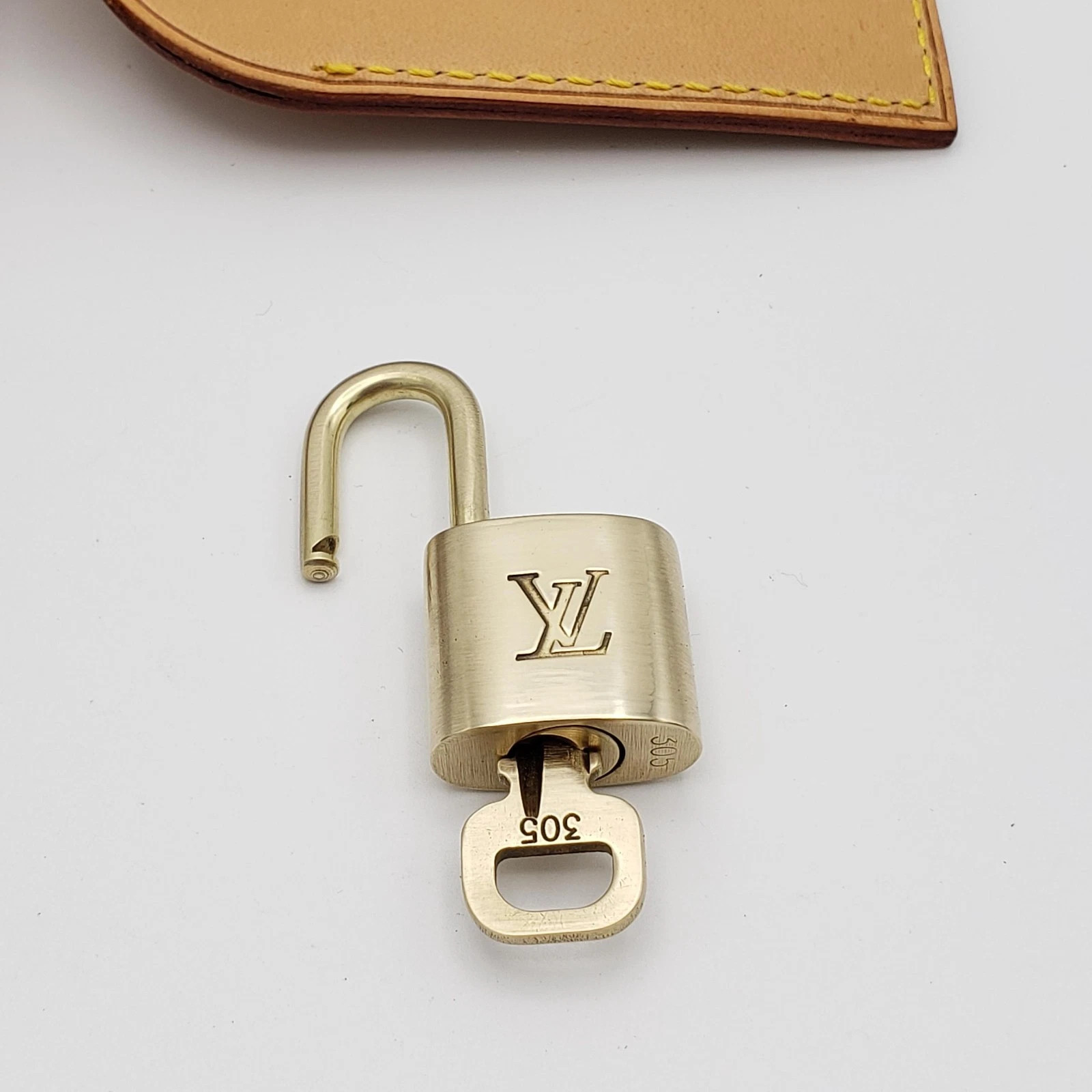 100% Authentic Louis Vuitton Luggage tag /Nametag with Gold Lock and Key