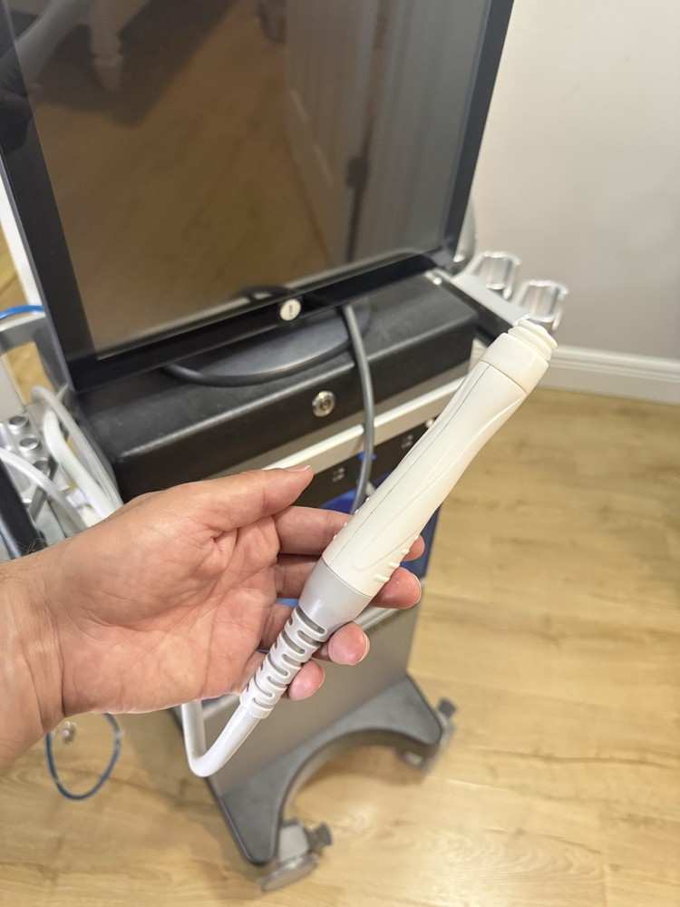 HydraFacial MD Tower System w/ LED –Fully Functional –Spa Equipment,priced2Sell