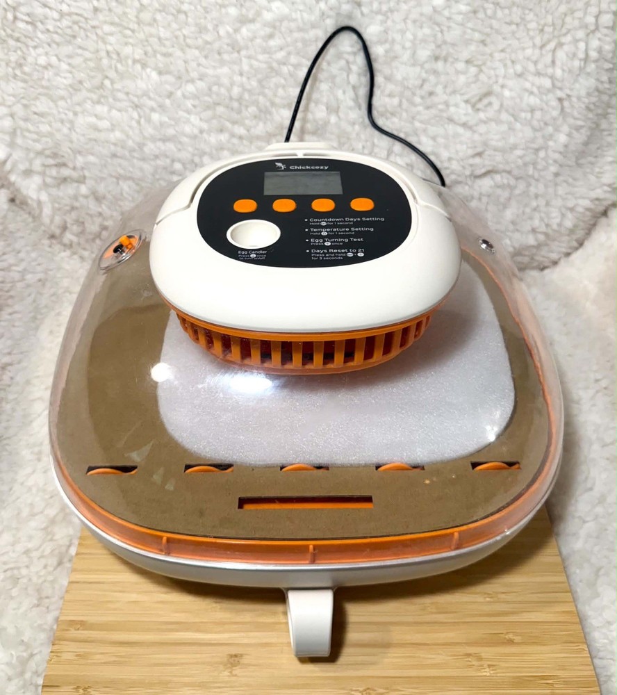Chickcozy 25 Egg Incubator Automatic Turner Temperature Control w/ Box