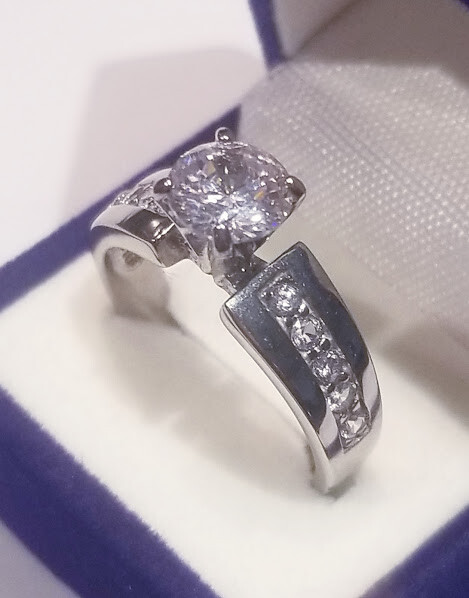 CLEARANCE SALE! 2.00 Ct LC Moissanite Solitaire Engagement Ring Stainless steel