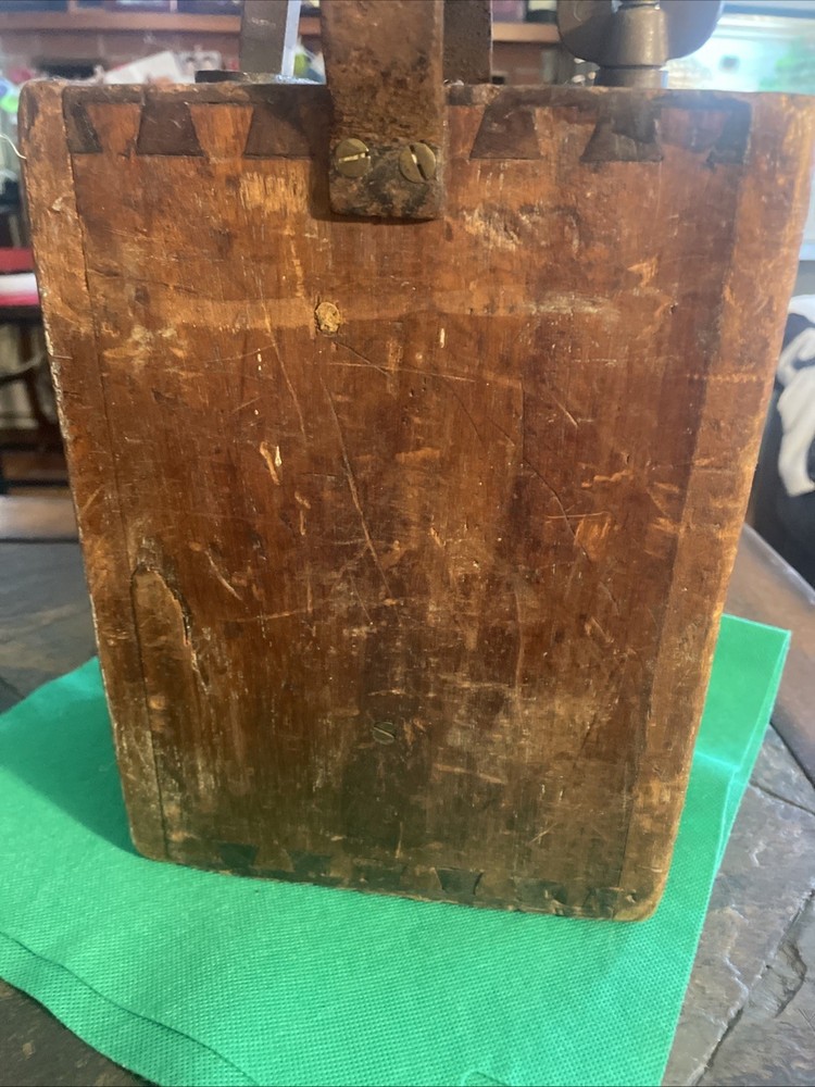 ANTIQUE ''DU PONT'' BLASTING MACHINE NO. 2