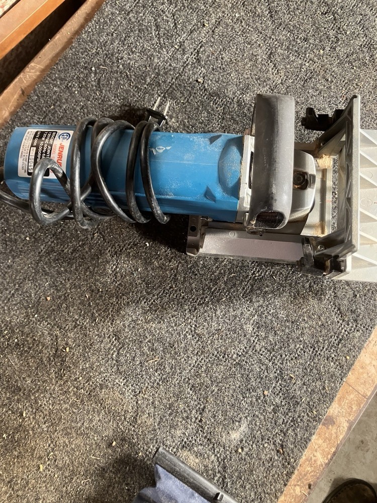 Jenruey Biscuit Joiner with Caseand Extra Biscuits